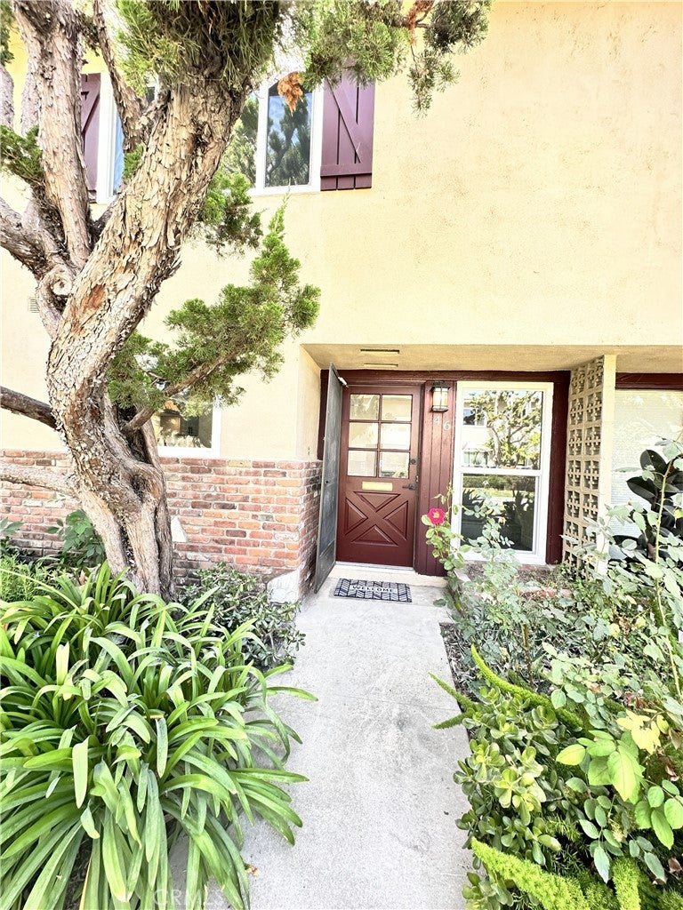 1919 Sherry Lane 46