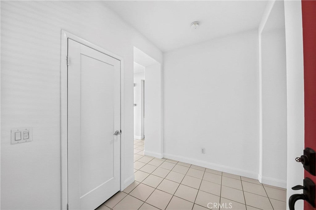 9797 La Vine Court