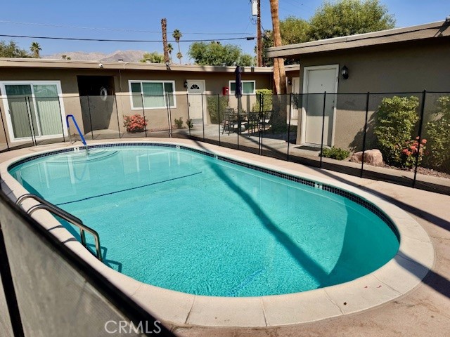 Upgraded units include:
-New flooring,
-New Paint,
-NEW Blinds,
-New appliances
-Stackable washer/dryer included