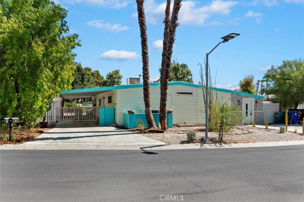 Date Palm Country Club (33613) - Manufactured In Park