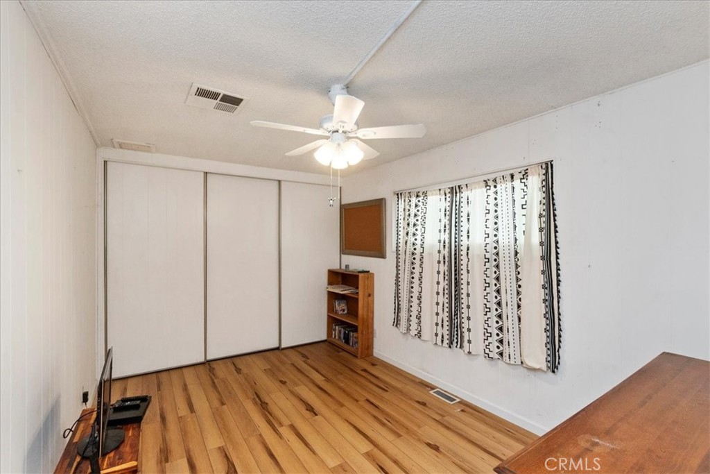 Date Palm Country Club (33613) - Manufactured In Park