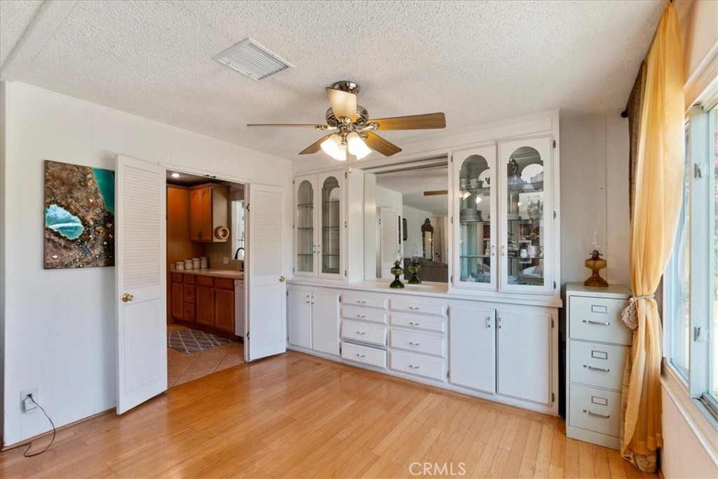 Date Palm Country Club (33613) - Manufactured In Park