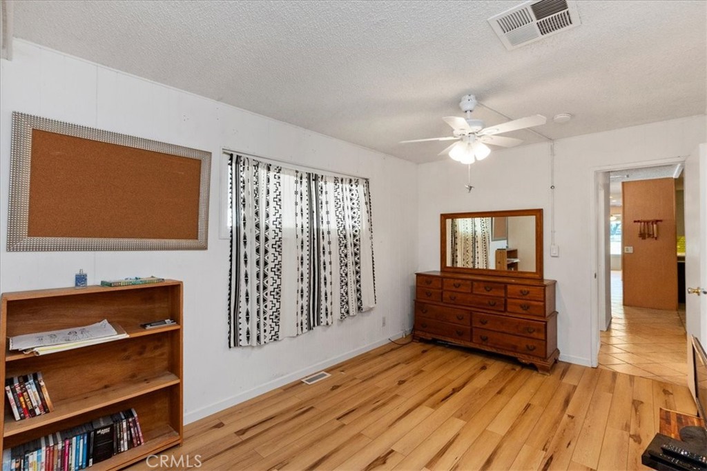 Date Palm Country Club (33613) - Manufactured In Park