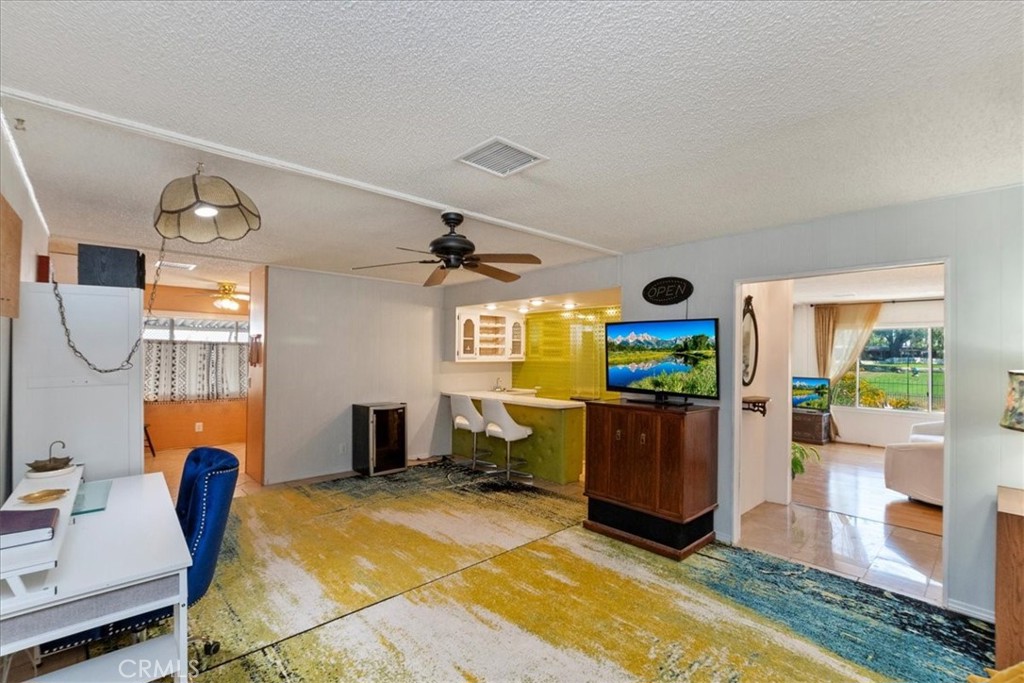 Date Palm Country Club (33613) - Manufactured In Park