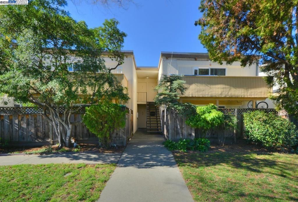 Photo of 1577 Maurice Ln Ln, San Jose, CA 95129 (MLS # 41115533)