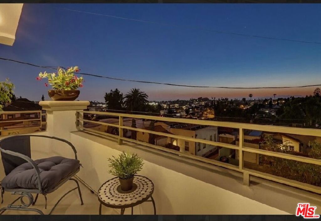 1526 Parmer Avenue, Los Angeles CA 90026
