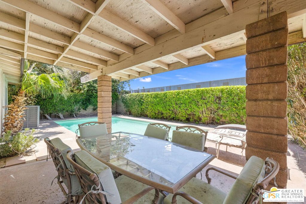 44593 Roundtable Street