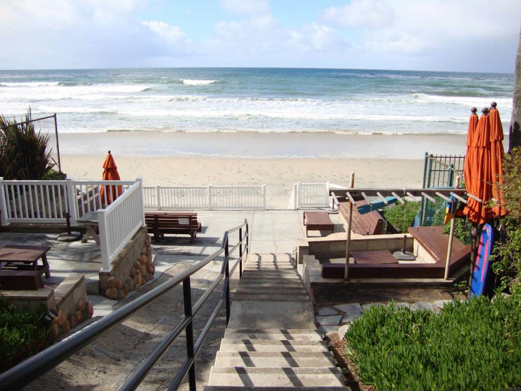 5380 Los Robles Drive