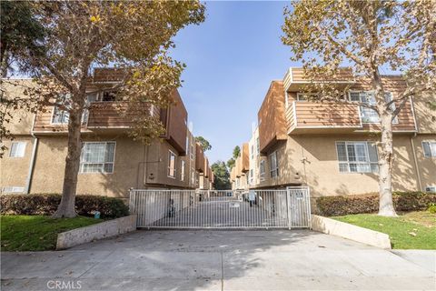 Photo of 7319 Hazeltine #5, Van Nuys, CA 91405 (MLS # SR25247236)
