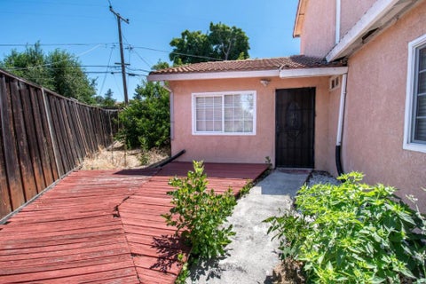 Tiny photo for 1483 Mercury Court, Milpitas, CA 95035 (MLS # ML82064994)