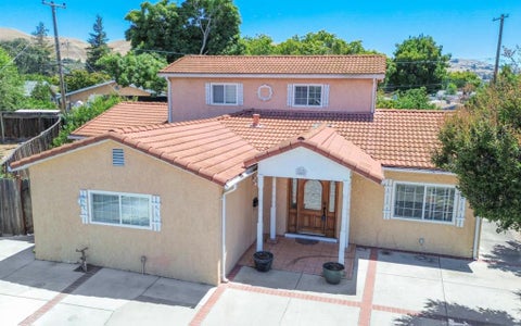 Tiny photo for 1483 Mercury Court, Milpitas, CA 95035 (MLS # ML82064994)