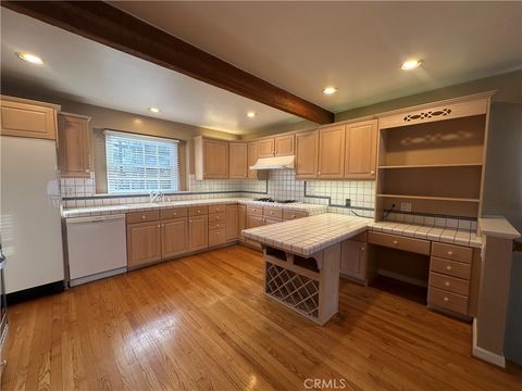 Tiny photo for 2913 crest Dr, Manhattan Beach, CA 90266 (MLS # SB25238335)