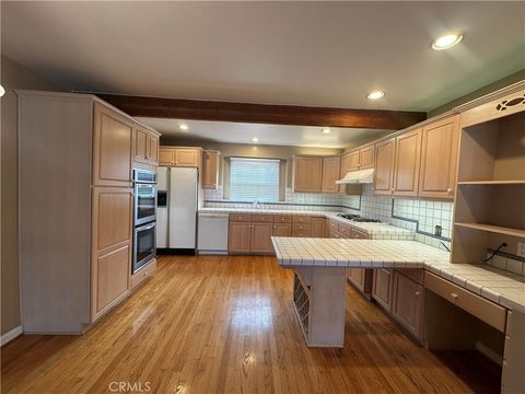 Tiny photo for 2913 crest Dr, Manhattan Beach, CA 90266 (MLS # SB25238335)