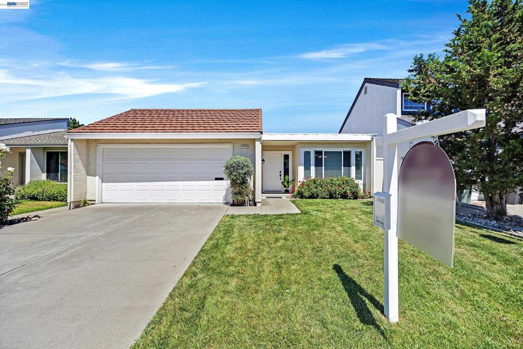 4042 Rennellwood Way WAY
