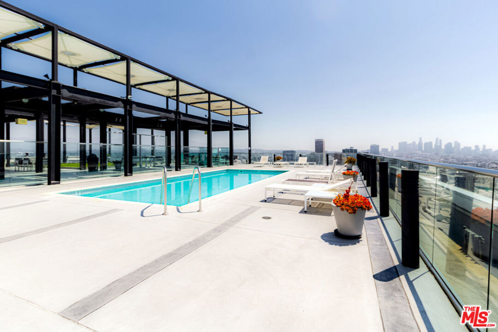 3810 Wilshire Boulevard 1711