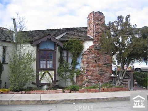 Photo of 121 COLLINS Avenue, Newport Beach, CA 92662 (MLS # NP26080438)