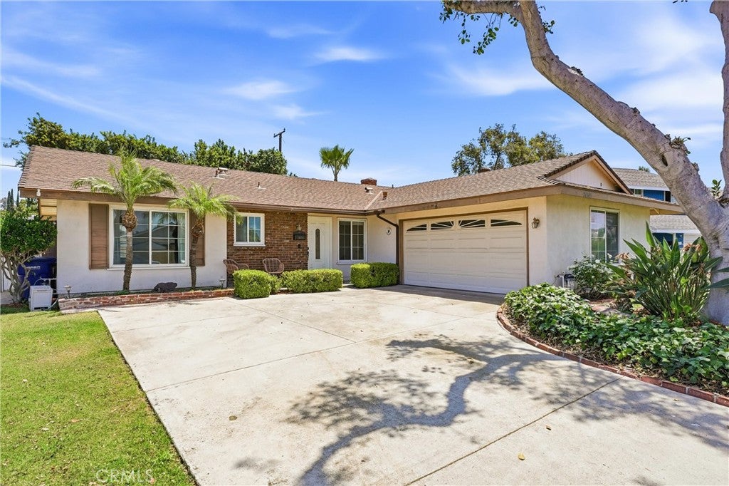 24745 Calle El Toro Grande