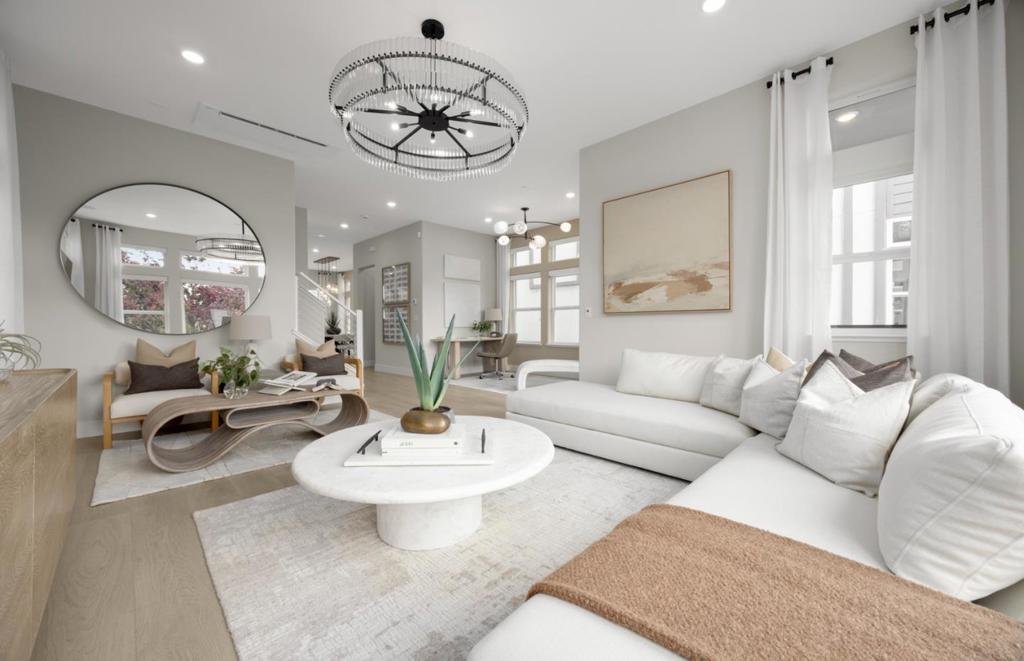 289 Llewellyn Avenue 18-18 - Plan 1