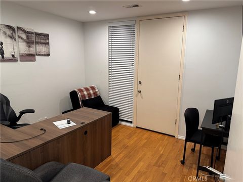 Photo of 511 E 1st St #H, Tustin, CA 92780 (MLS # NP26032410)