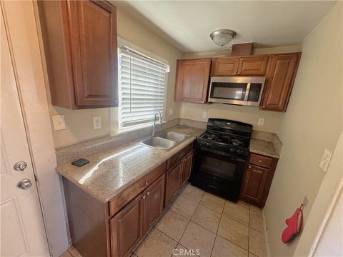 Tiny photo for 150 E 70th Street #1,2, Los Angeles, CA 90003 (MLS # CV26045771)