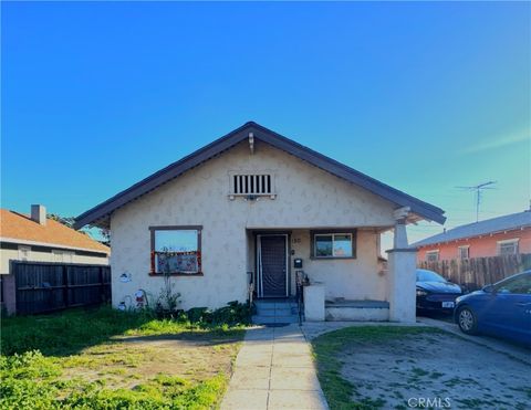 Photo of 150 E 70th Street #1,2, Los Angeles, CA 90003 (MLS # CV26045771)
