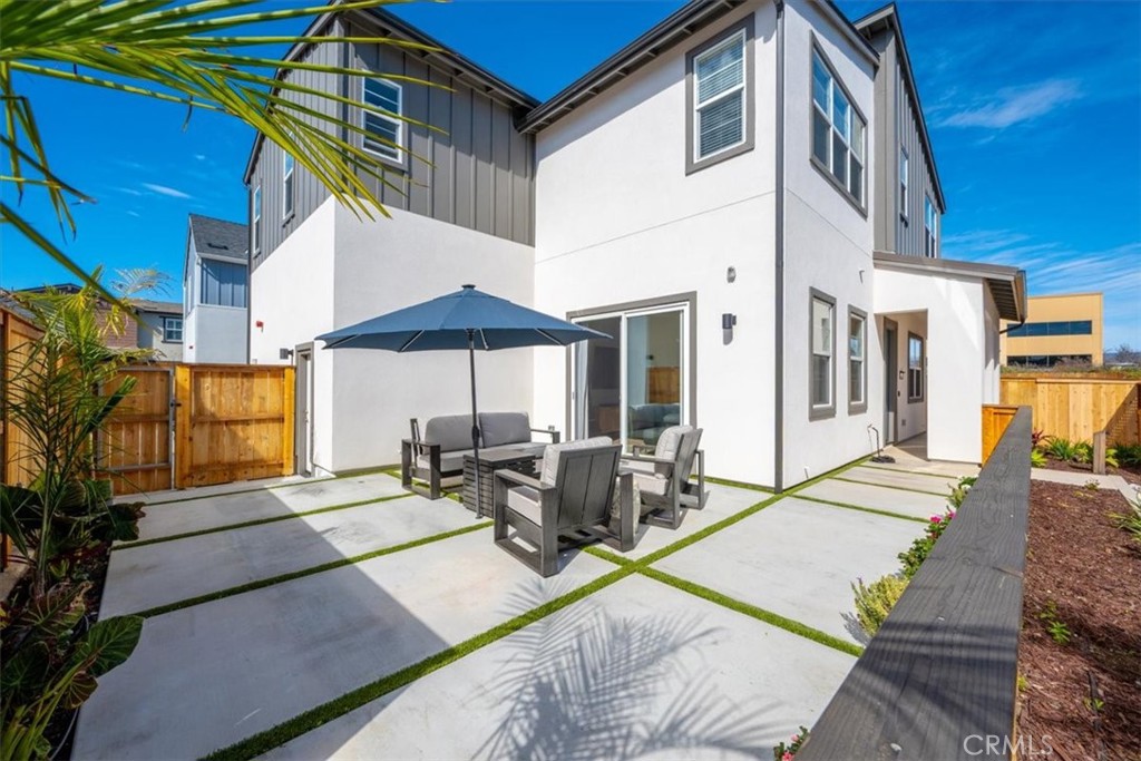 160 Earthwood Lane