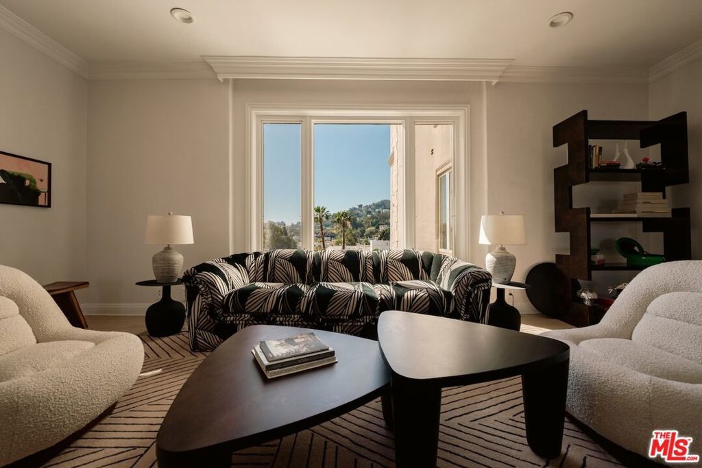 Photo of 1424 N Crescent Heights Boulevard #54, West Hollywood, CA 90046 (MLS # 26709953)