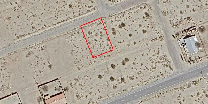 Build your dream home or investment property in growing Salton City!This level residential lot is located on a quiet street with nearby utilities and easy access to Hwy 86. Enjoy peaceful desert living with stunning mountain views an affordable opportunity for builders or homeowners looking to create their own desert retreat.
