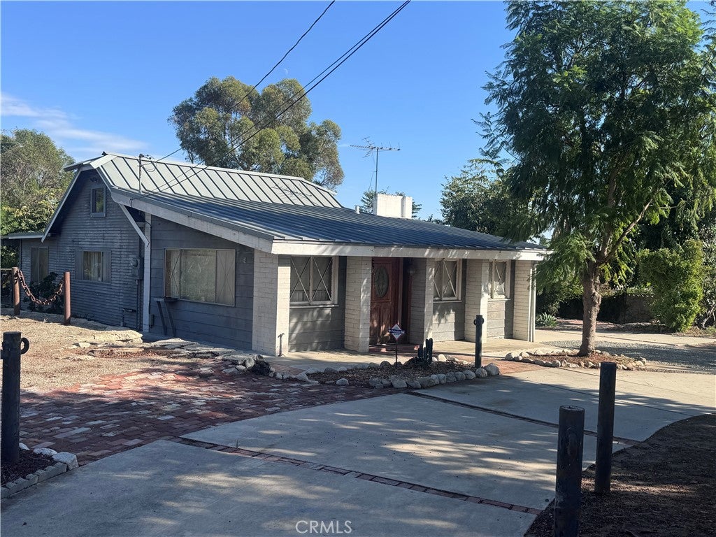 724 Stephens Avenue