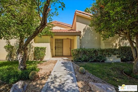 Photo of 2635 N Whitewater Club Drive, Palm Springs, CA 92262 (MLS # 26698255PS)