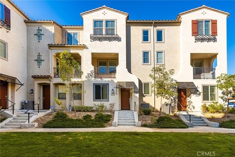 Photo of 18316 Iris Ln, Yorba Linda, CA 92886 (MLS # PW25276668)