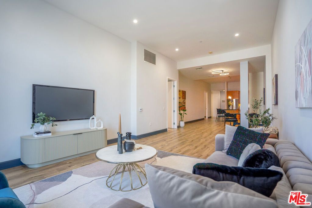 Photo of 3223 W 6th Street #205, Los Angeles, CA 90020 (MLS # 26712469)