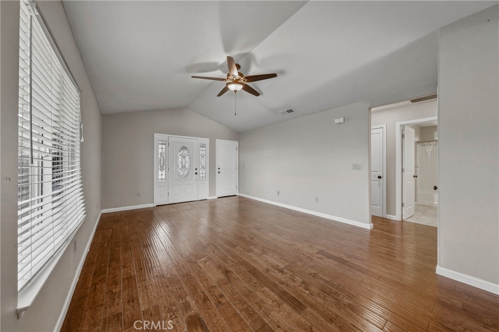 3483 Beach St. Street