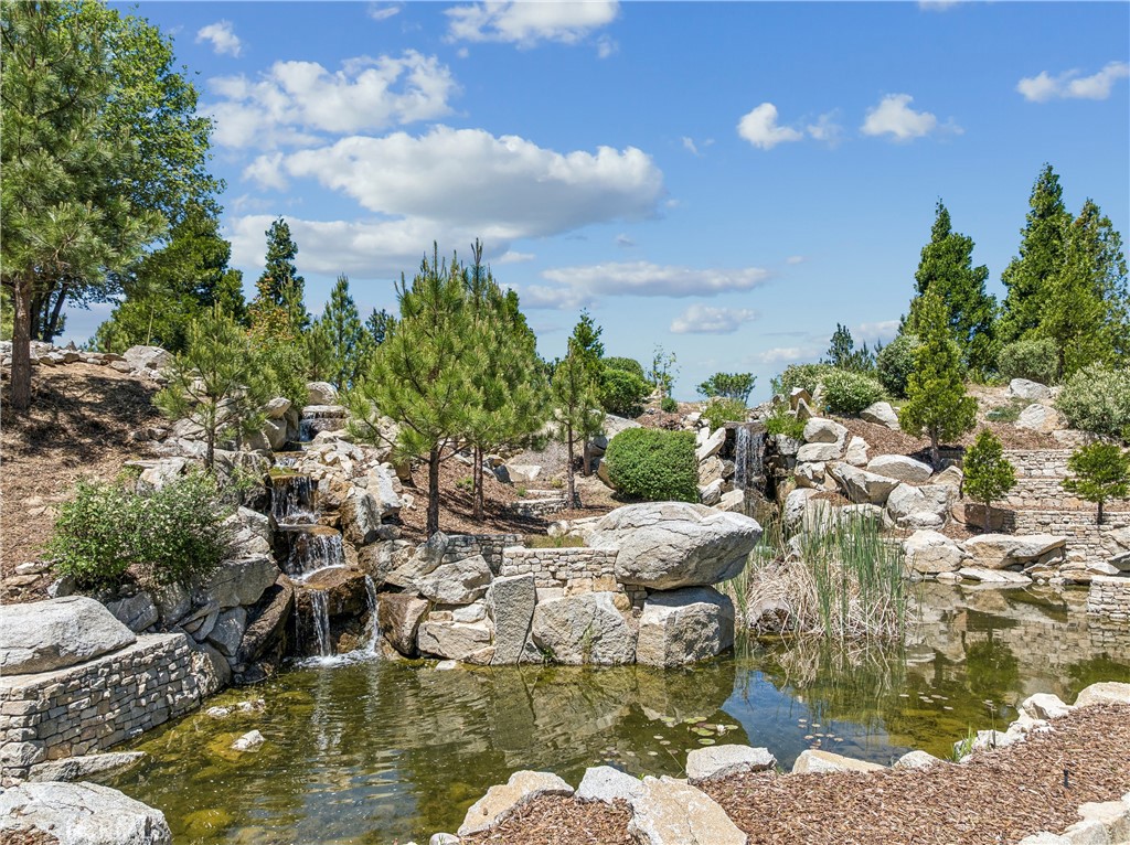 280 Ponderosa Peak