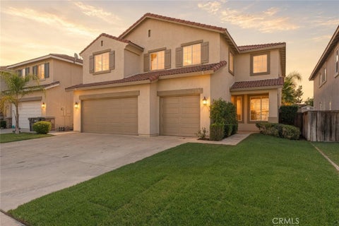Photo of 39726 Ashland Way, Murrieta, CA 92562 (MLS # SW26214820)