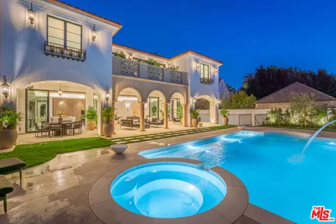 611 N Hillcrest Road, Beverly Hills, CA 90210 - MLS#: 24350299