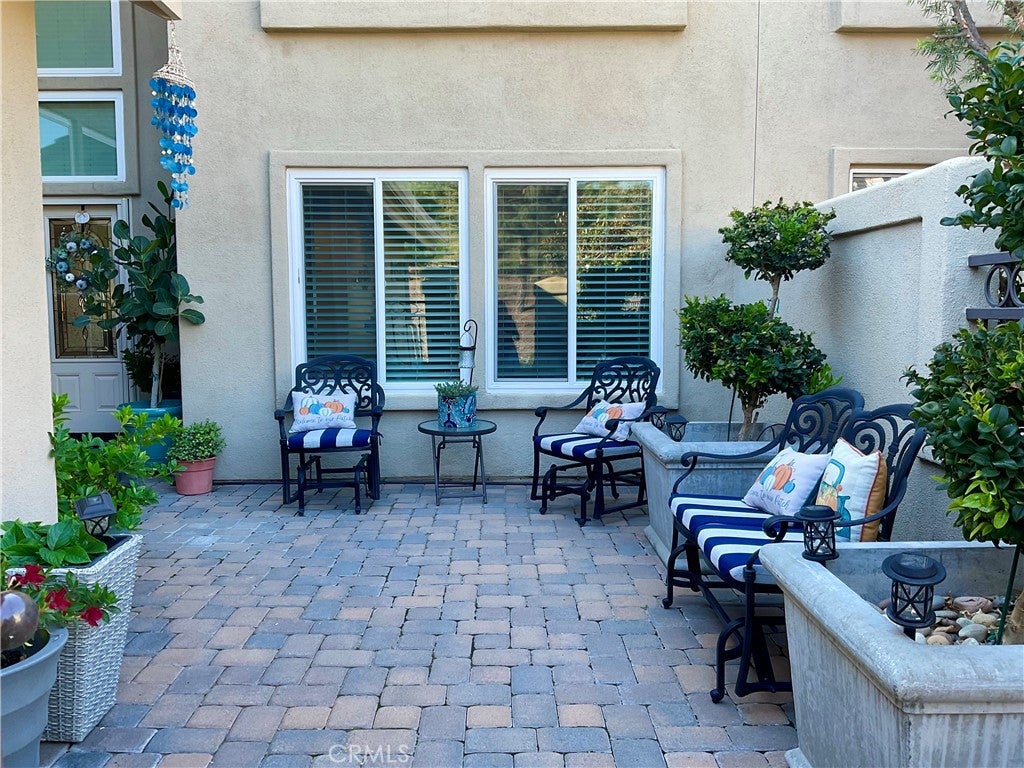 27585 Paseo Segovia