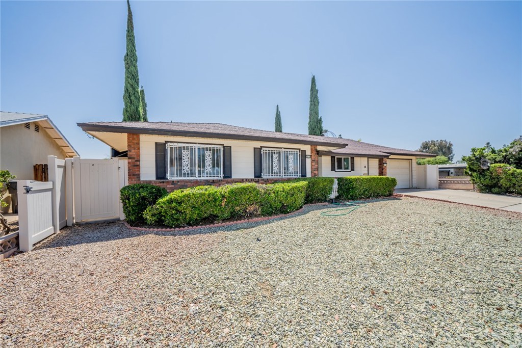 28120 Murrieta Road