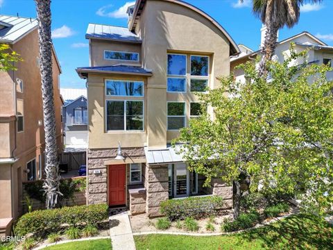 Photo of 529 E Port Hueneme Road, Port Hueneme, CA 93041 (MLS # V1-36270)