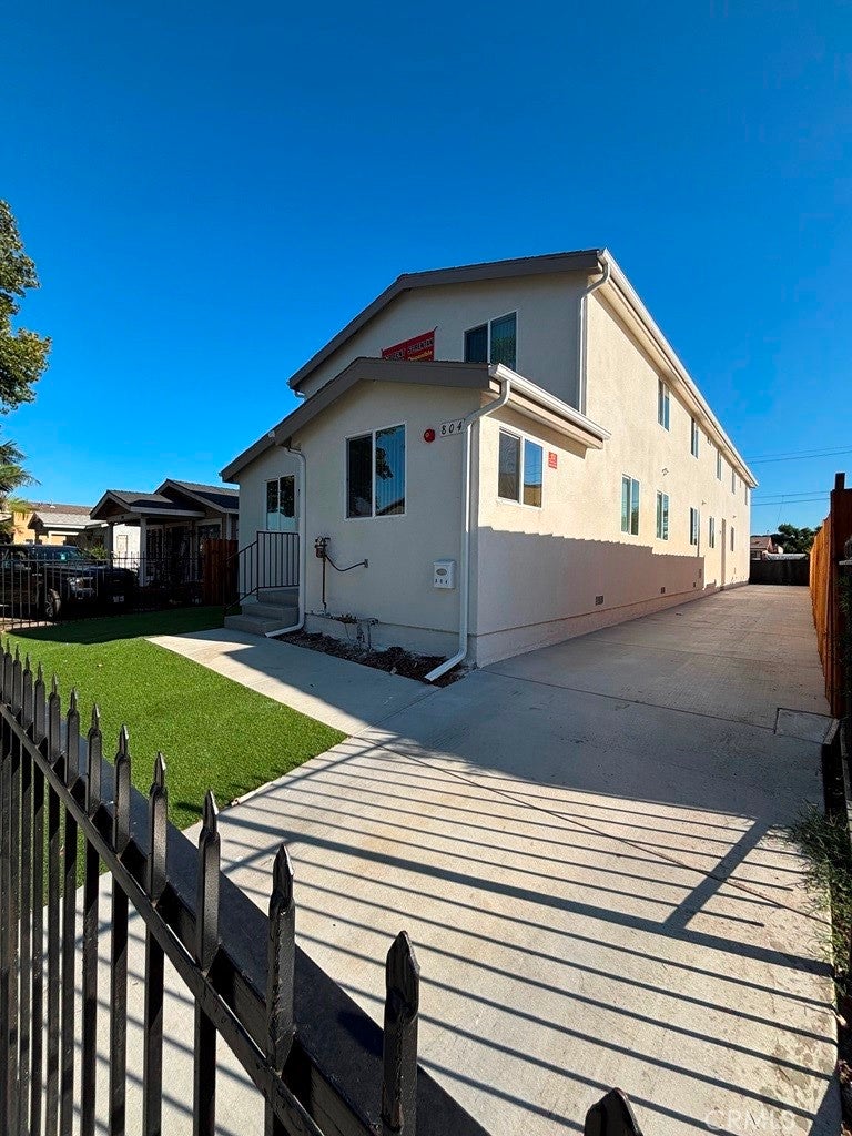 804 E 76th Street