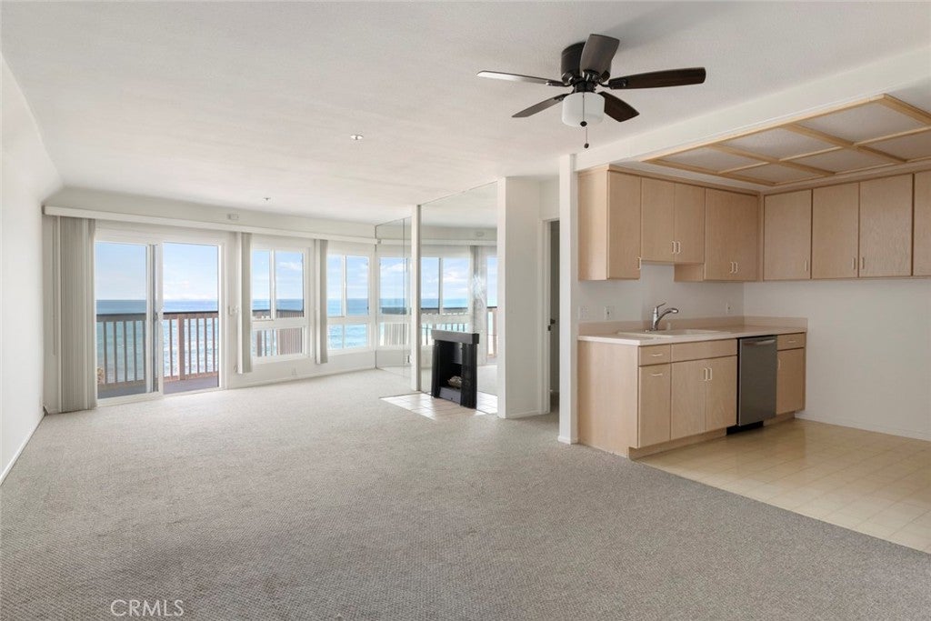 625 Esplanade 13