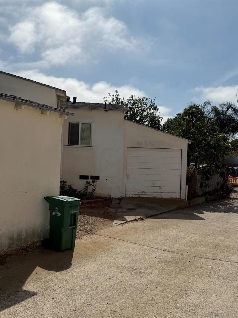 2426 Seaside St