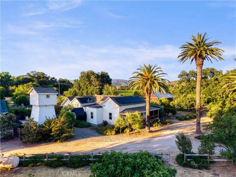Photo of 4550 Soda Bay RD, Kelseyville, CA 95451 (MLS # LC26130053)