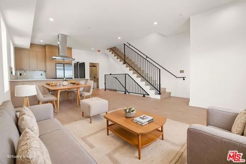 Photo of 2133 S Longwood Avenue, Los Angeles, CA 90016 (MLS # 26826357)