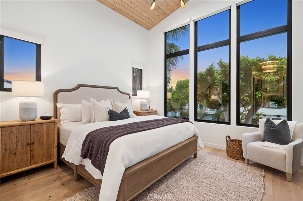 1717 E Ocean Boulevard, Newport Beach CA 92661 - Photo 18