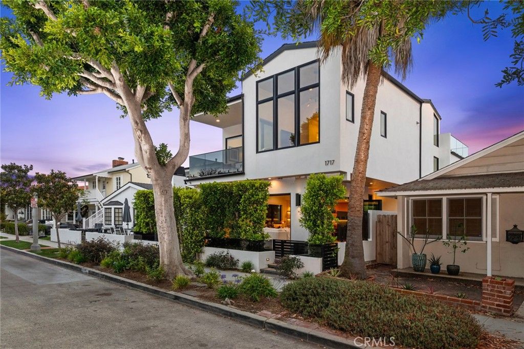 Photo of 1717 E Ocean Boulevard, Newport Beach, CA 92661 (MLS # NP26116066)