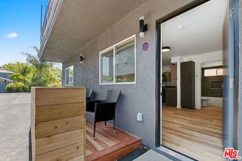 Photo of 2922 Hauser Boulevard #2, Los Angeles, CA 90016 (MLS # 26641263)