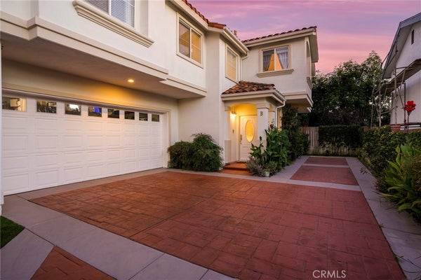 2216 PULLMAN LN # B, REDONDO BEACH, CA 90278 - Image b7ba3fb95ac1997865cb8b294a2dc2fd/3538749011