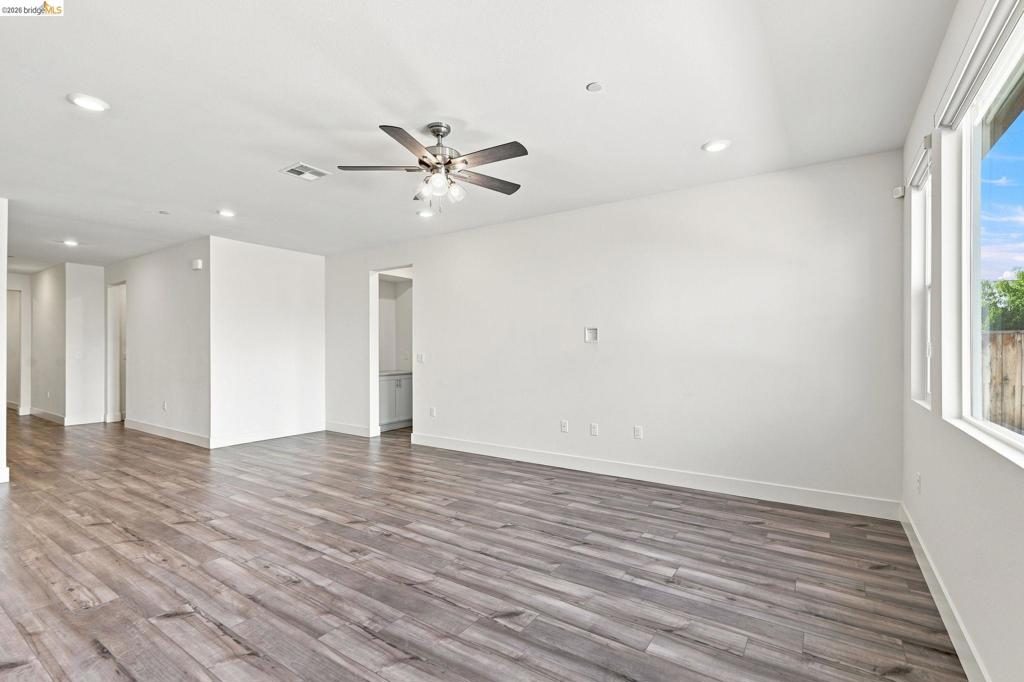5330 Clauzetto Way