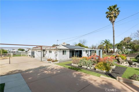 Photo of 13662 4th St, Yucaipa, CA 92399 (MLS # IV26063958)